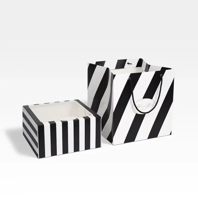 small pastry boxes